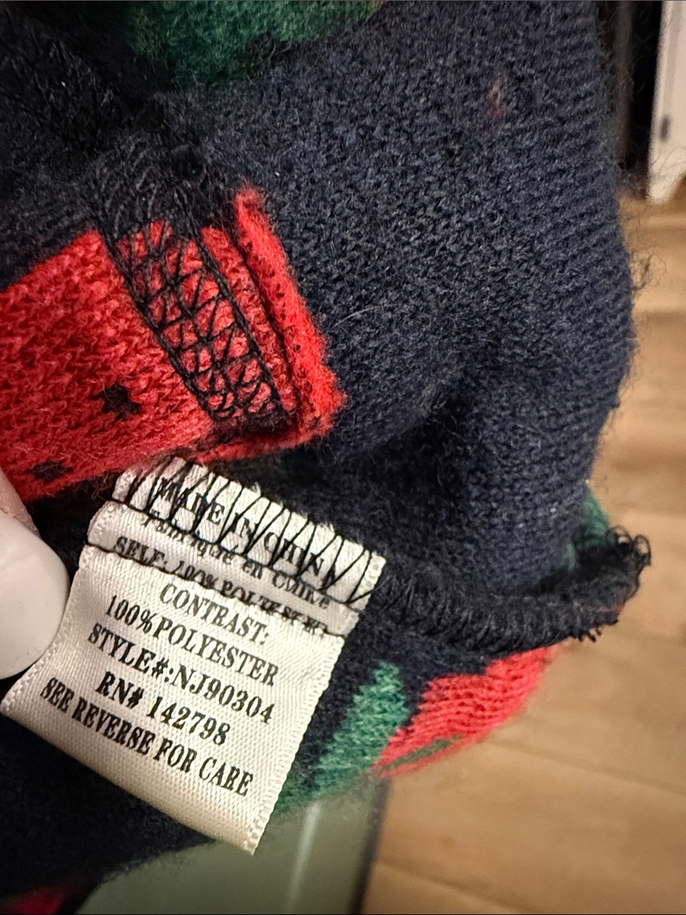 Ladie’s Strawberry Print Sherpa Jacket - Black & Red - Picture 7 of 7
